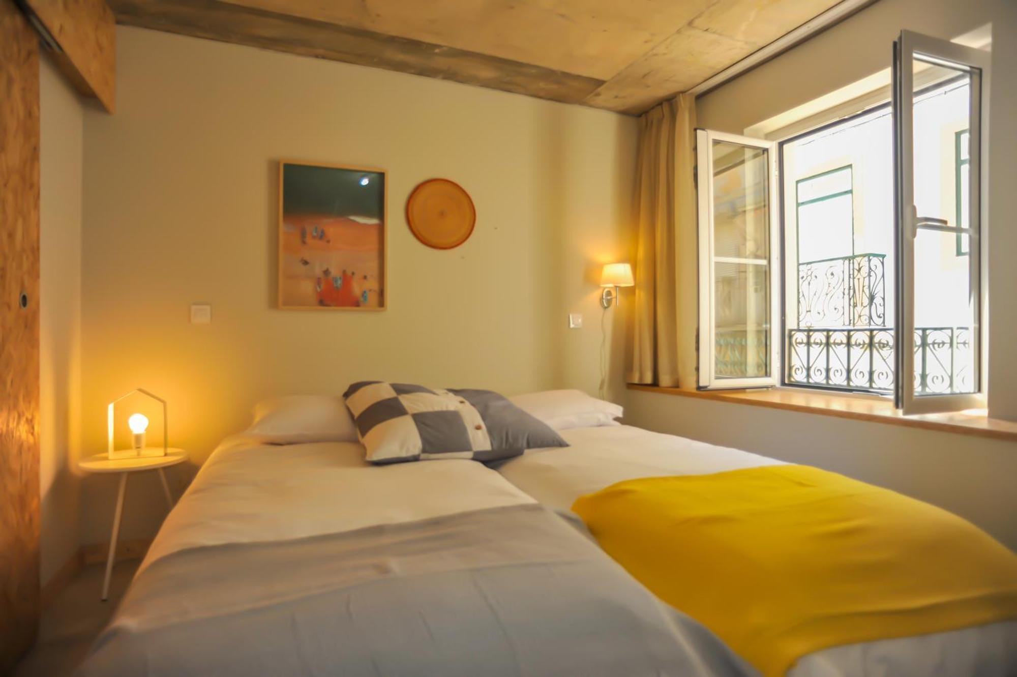 Madragoa Modern Apartments Lisbona Esterno foto